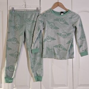 Disney Star Wars Baby Yoda Pajamas Size 10/12 Fuzzy Fleece Pjs Grogu Mandelorian